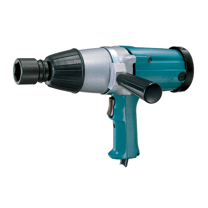 MAKITA 6906 Dr. Impact Wrench (588N.m)