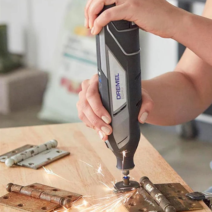 DREMEL 8240-5 12V Cordless Multi Tools With 5 Accessories